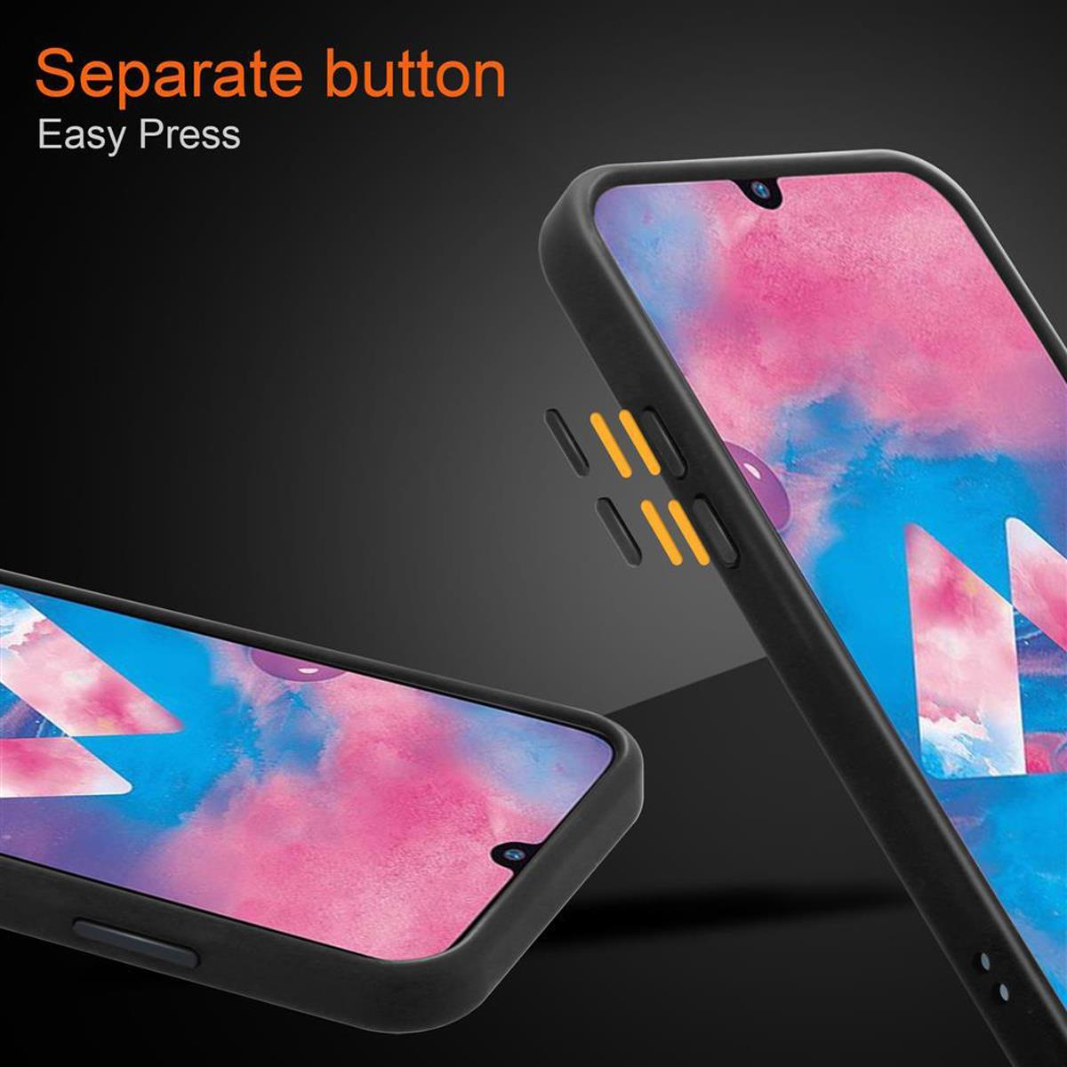 Custodia per telefono nera con pulsanti arancioni. Un'altra custodia mostra il telefono con un design rosa e blu.