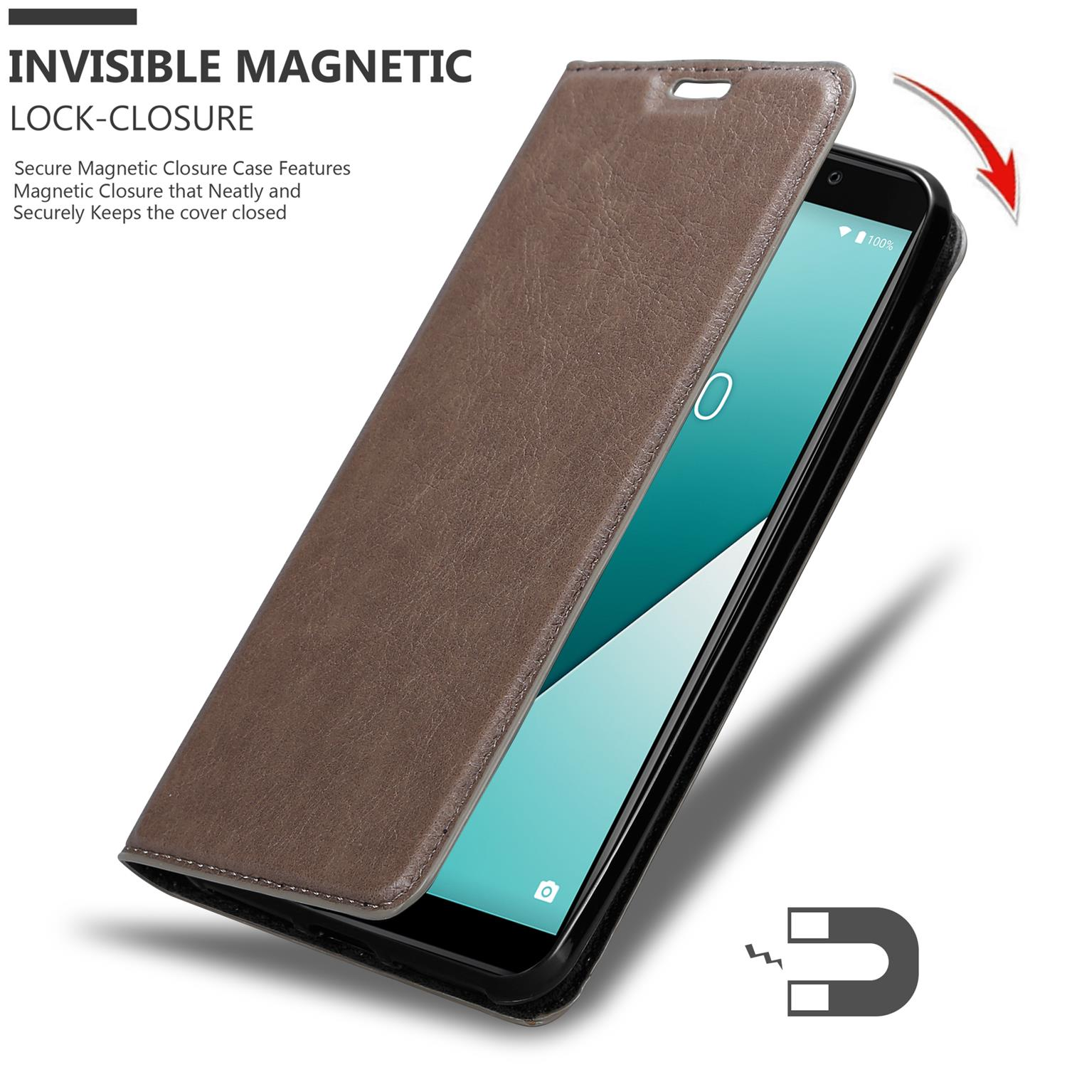 Funda de teléfono marrón con un teléfono dentro. La funda tiene cierre magnético.