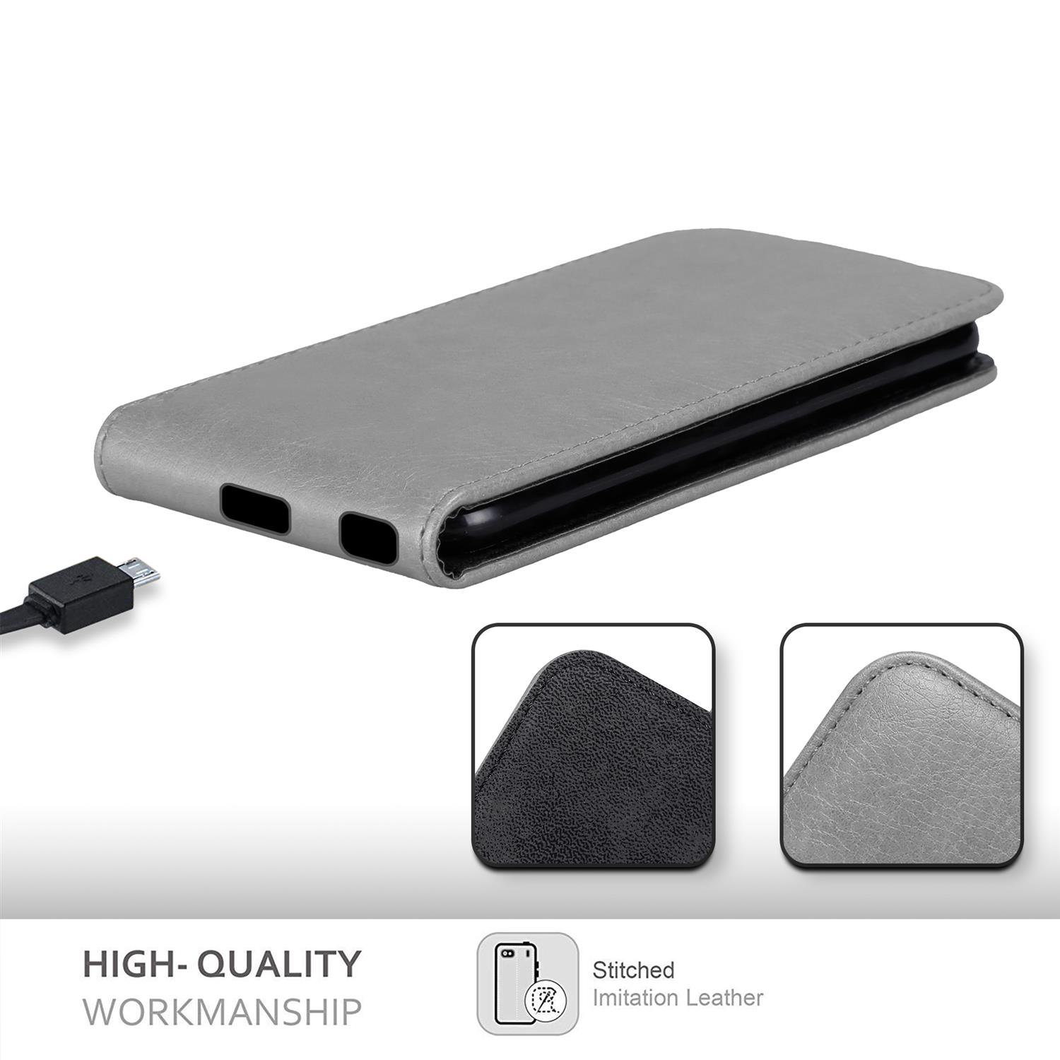 Telefon in grauem, geschlossenem Gehäuse. Micro-USB-Kabel und zwei Details des Gehäuses sichtbar.