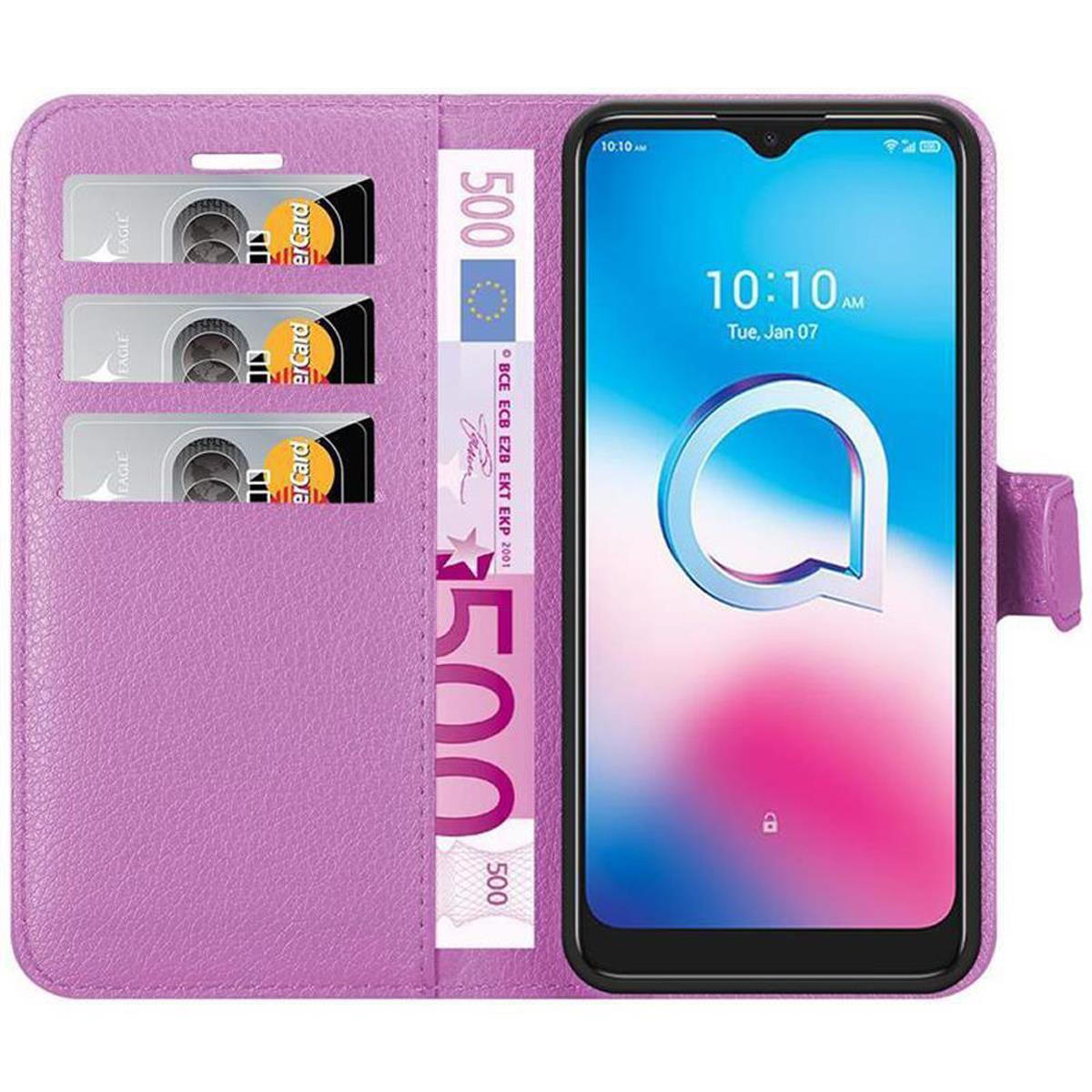 Una custodia per telefono viola aperta con telefono che mostra le 10:10 AM, tre slot per schede e una banconota da 500 euro.