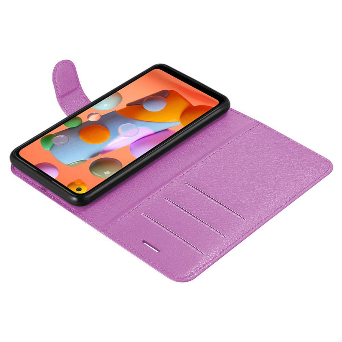 Custodia viola, aperta con telefono dentro. Tre fessure per carte all'interno. Telefono dentro.