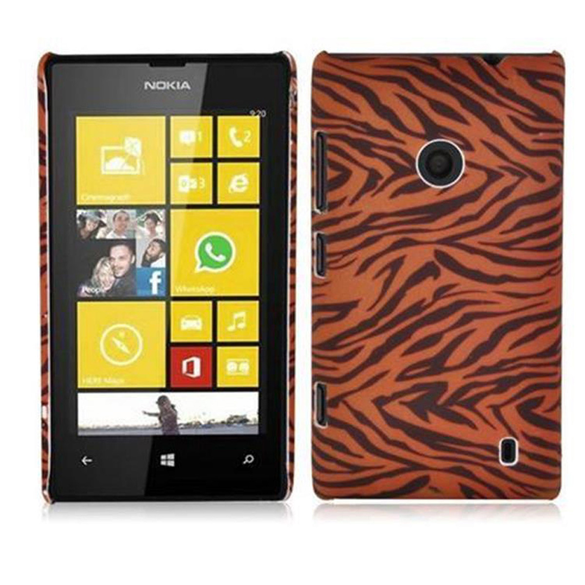 Nokia-Telefon in einem Hülle mit Tigerstreifen-Design. Weißer Hintergrund.