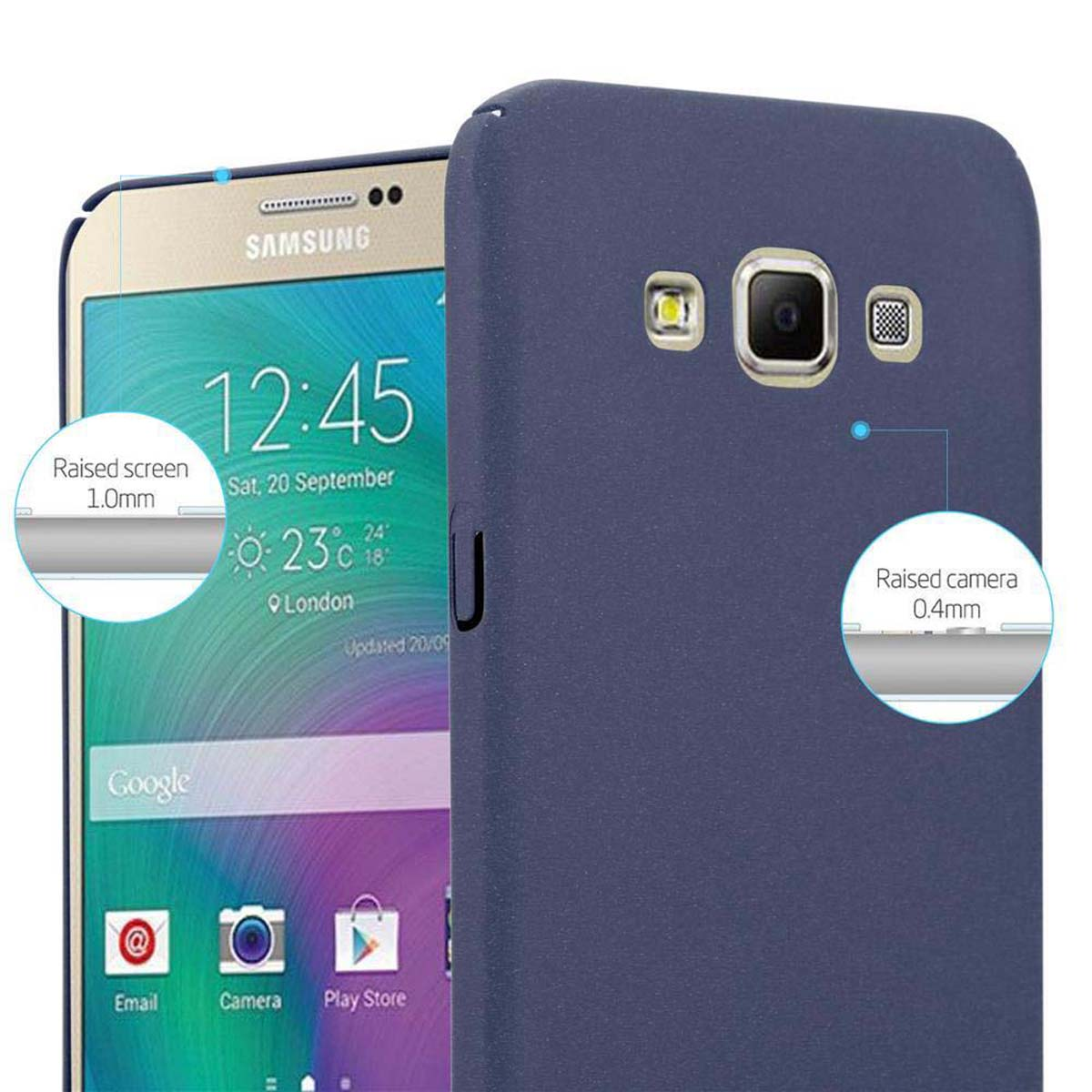 Custodia blu con telefono all'interno. Mostra l'ora e la data. Isolato.