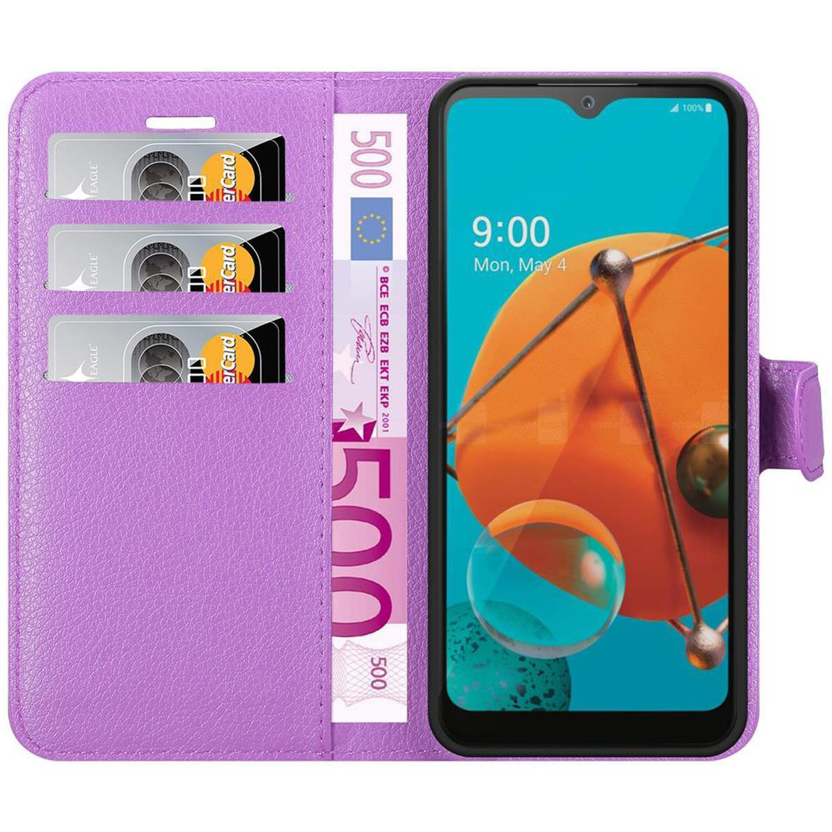 Custodia a portafoglio viola aperta con tre slot per carte, una banconota da 500 euro e un telefono con schermo colorato.