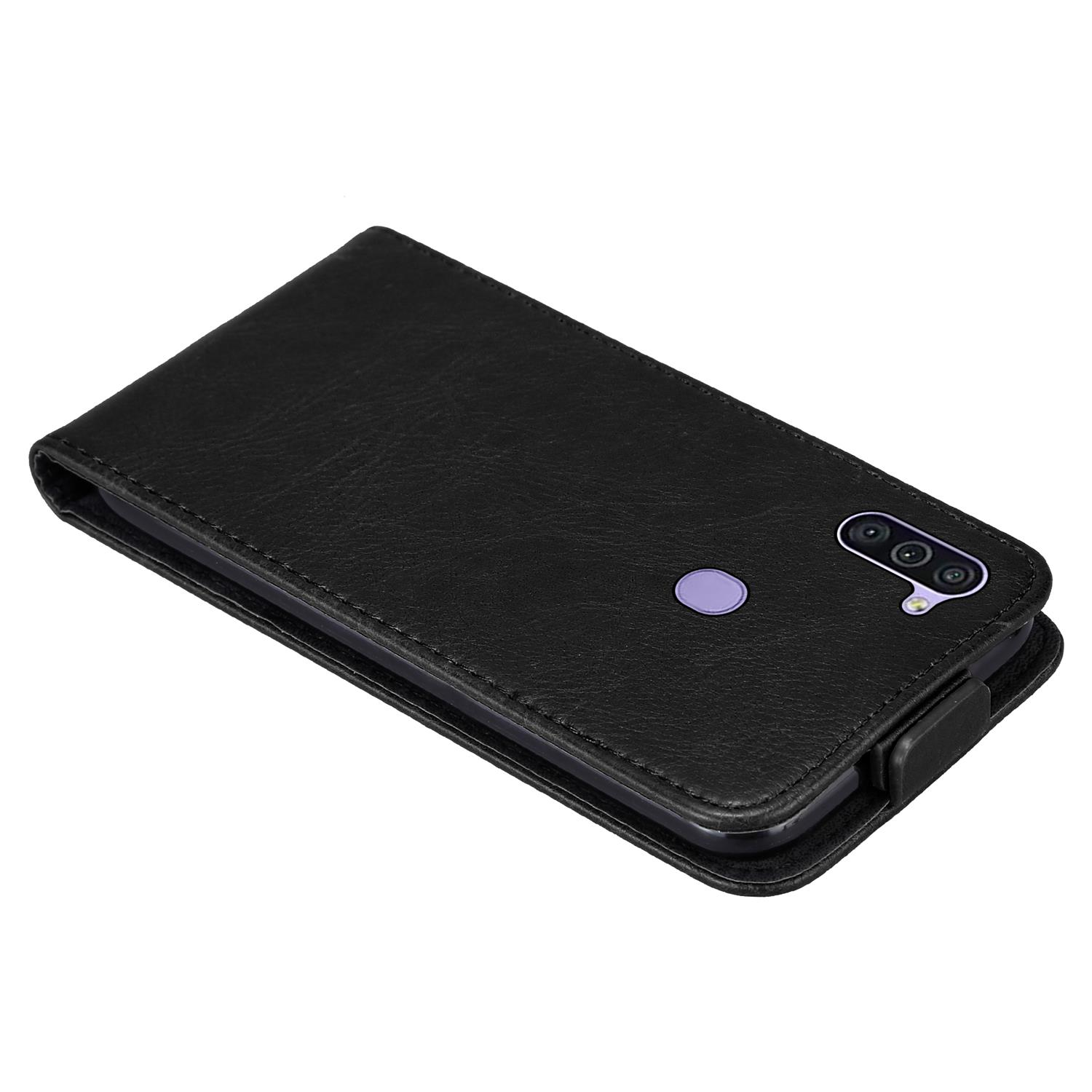 Schwarze Leder-Handyhülle. Telefon ist drin. Lila Kamera. Faltbares Design.