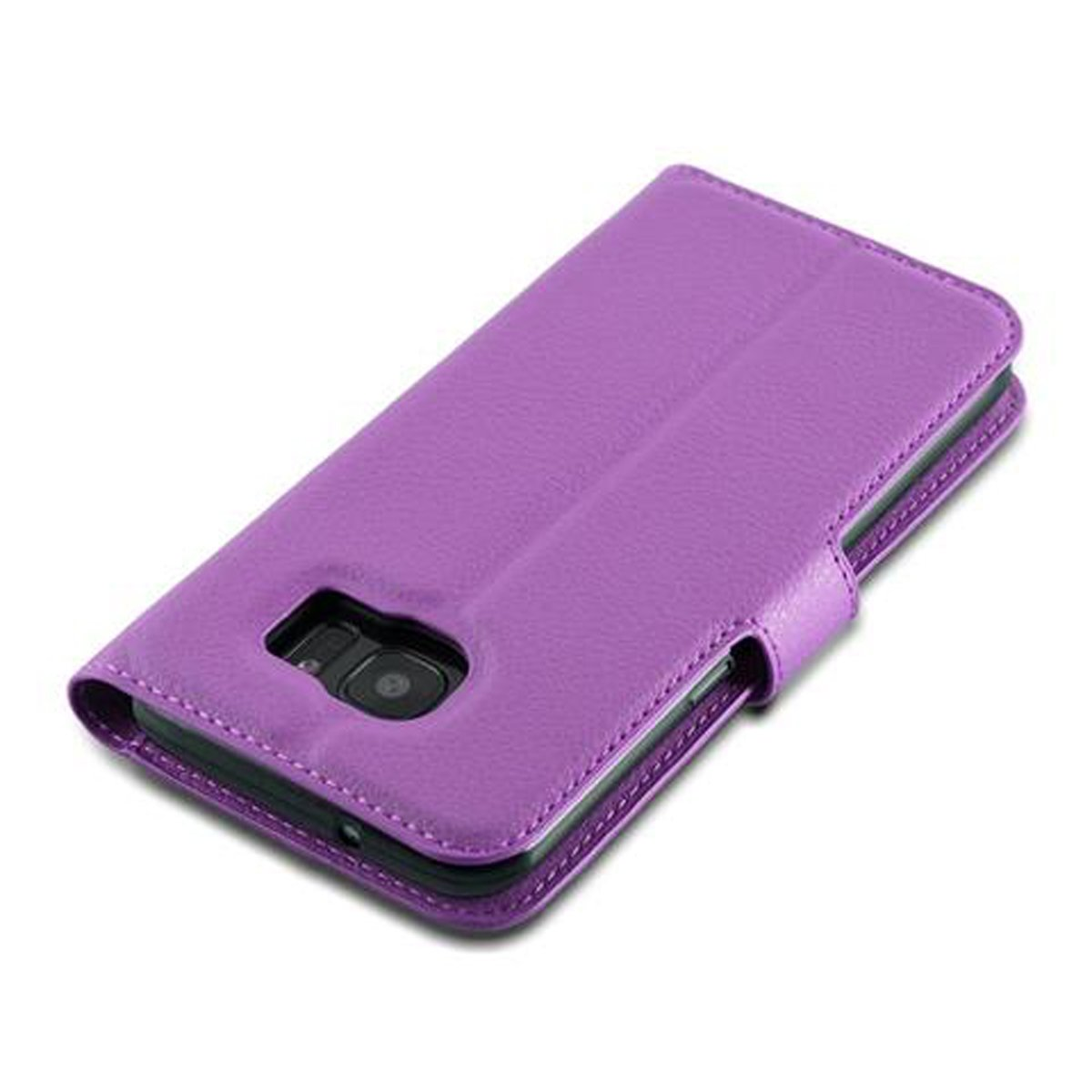Custodia viola per telefono chiusa. Forma del telefono visibile. Sfondo bianco.