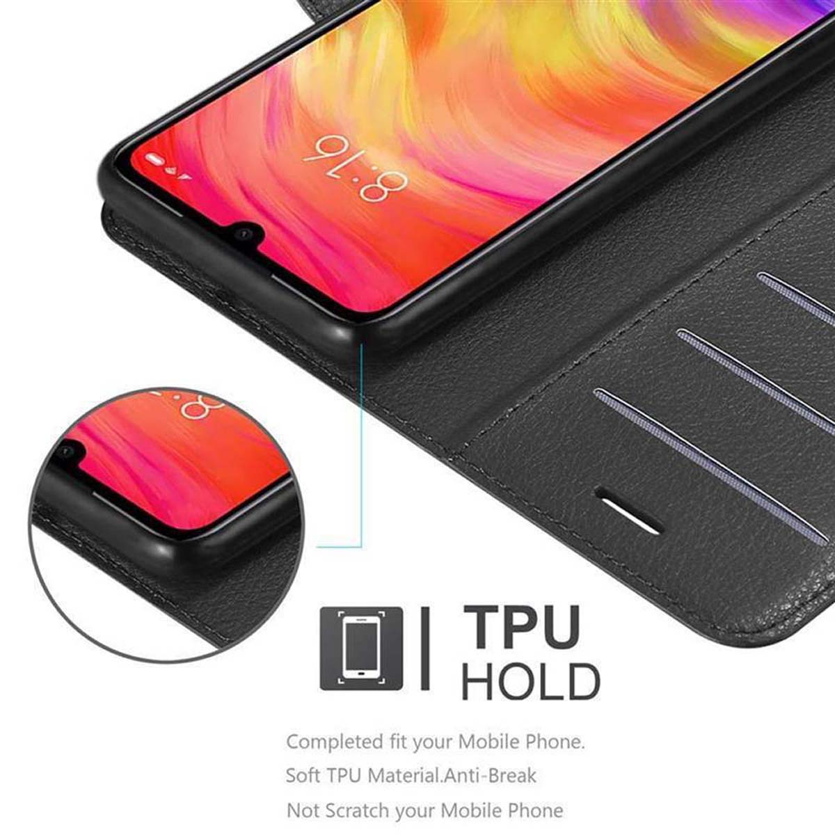 Un telefono nero in una custodia. Il telefono mostra uno schermo colorato. La custodia ha fessure per carte.