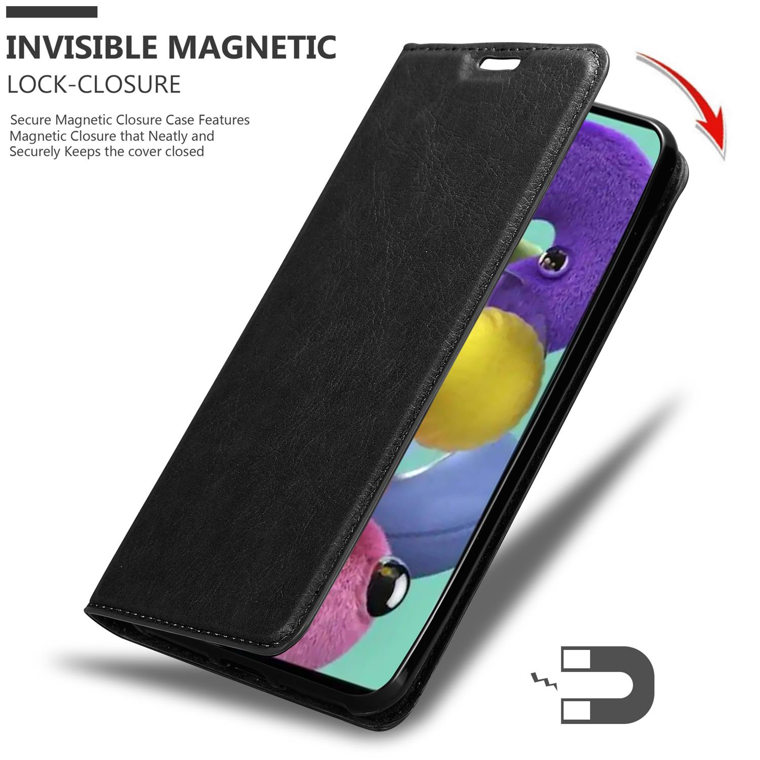 Eine schwarze Handyhülle mit Magnetverschluss, die sich öffnet, um ein Telefon freizugeben. Das Telefon ist innen.