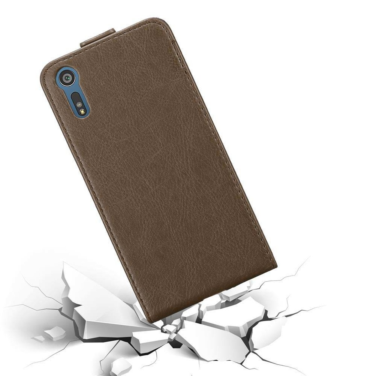 Custodia marrone per telefono con telefono all'interno, angolata su superficie bianca con effetto crepato.