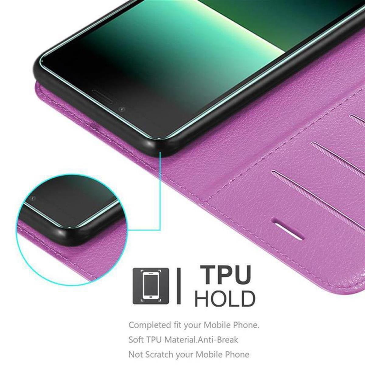 Un telefono è all'interno di una custodia viola. Un diagramma e del testo su TPU Hold sono presenti.