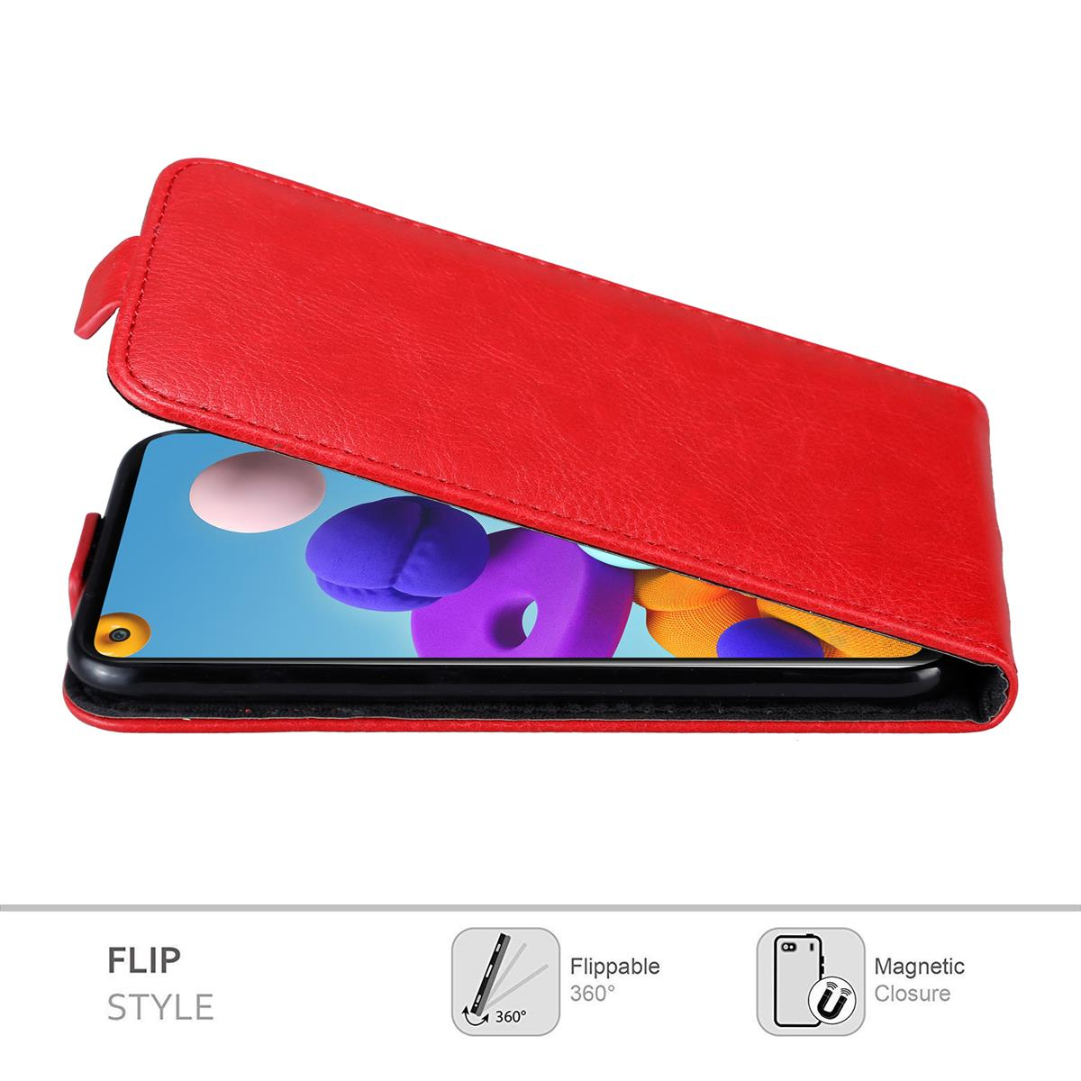 Custodia per telefono rossa con telefono all'interno. Stile flip con chiusura magnetica.
