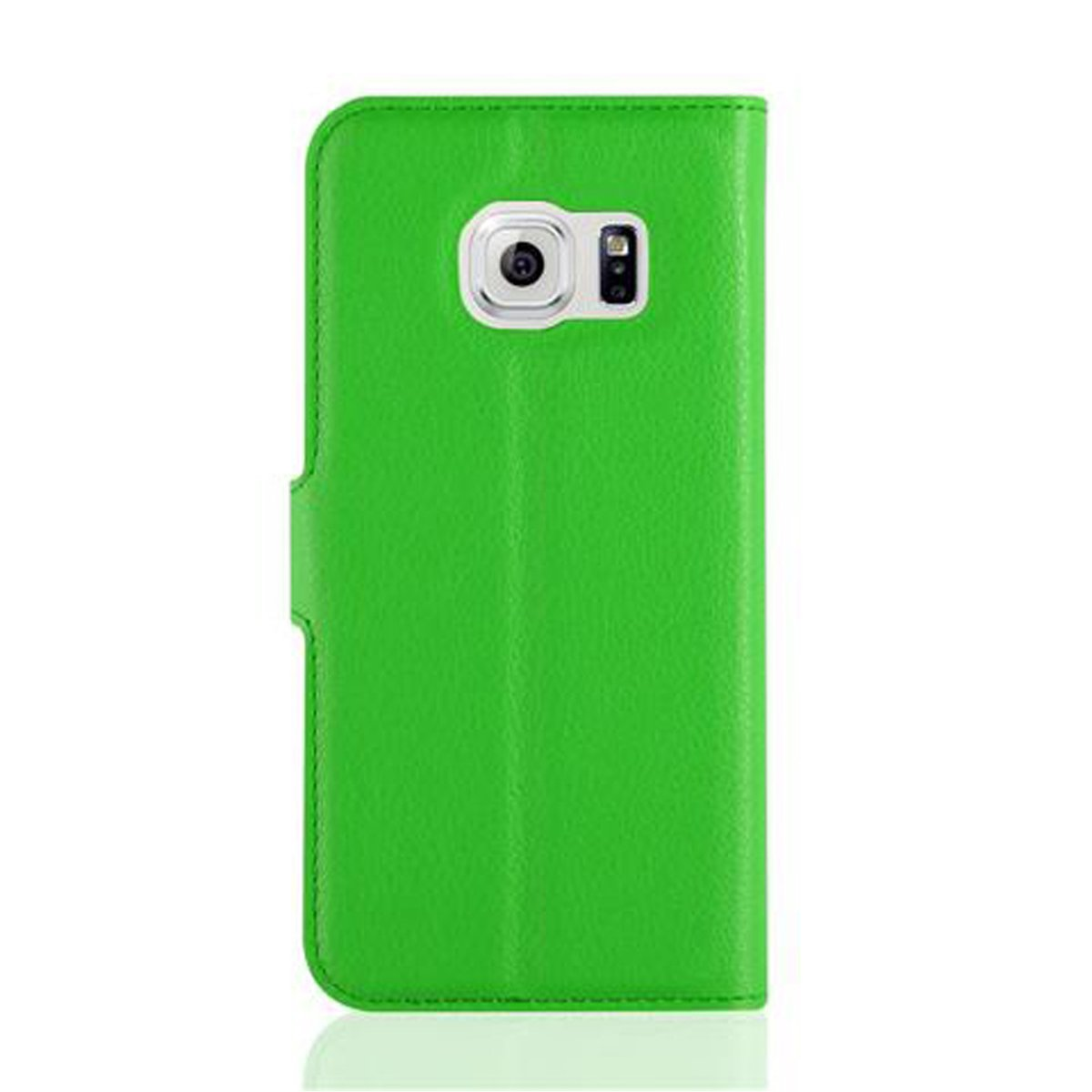 Custodia verde per telefono con foro per fotocamera e chiusura. La custodia è liscia e ha un design semplice.