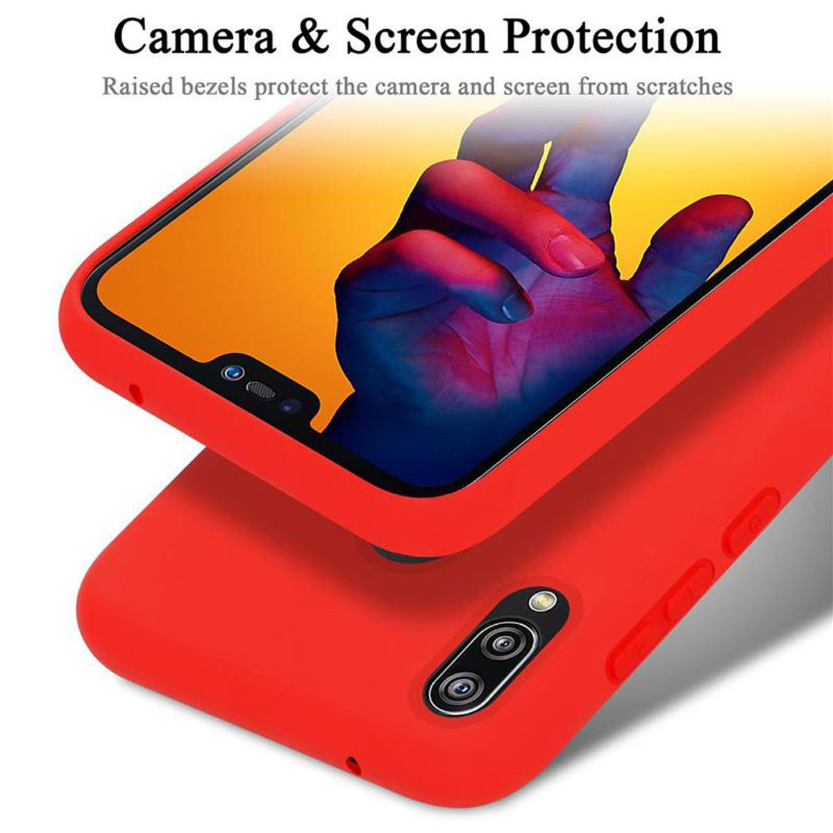Rote Handyhülle mit Displayschutzfolie, zeigt eine Hand, die das Telefon hält.