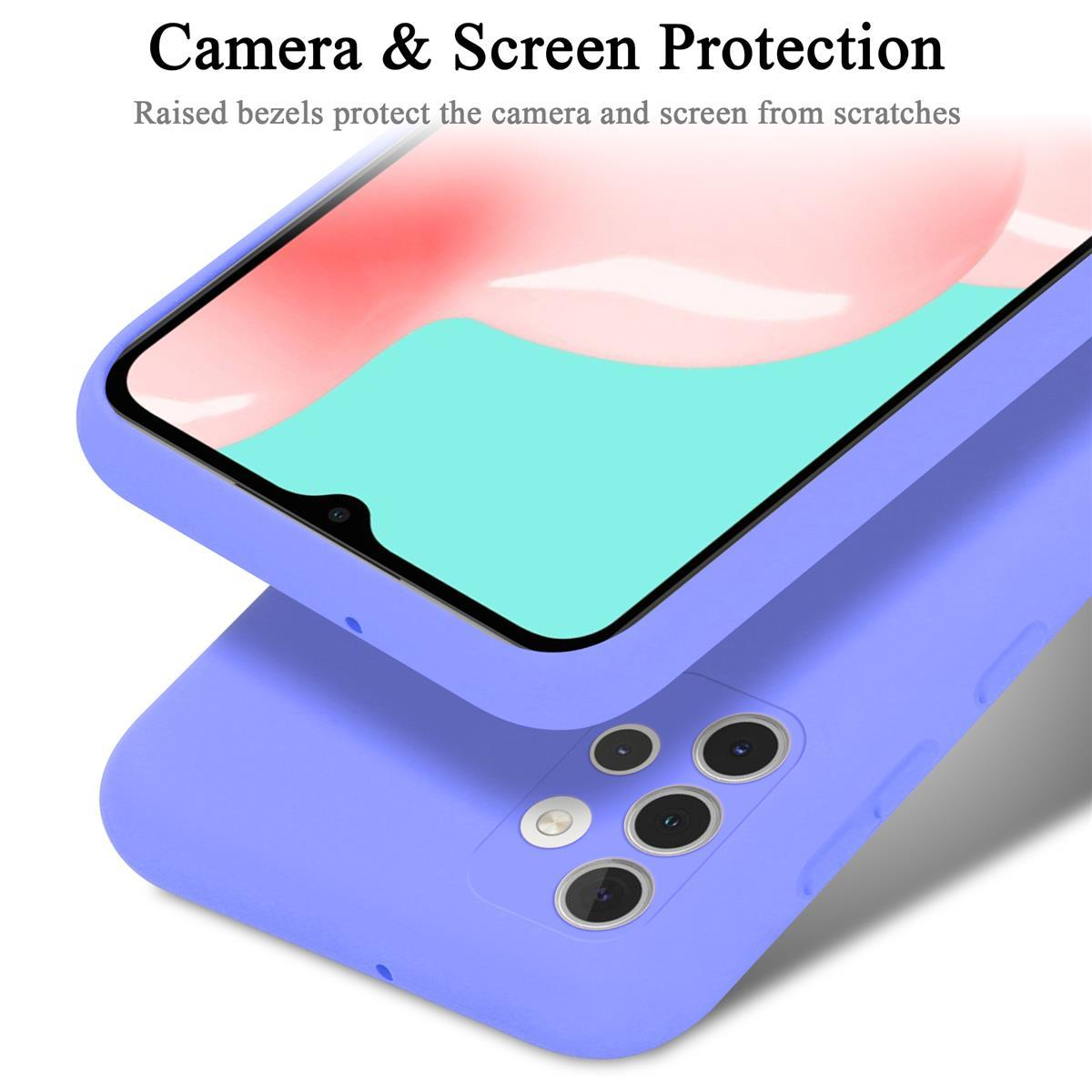Custodia per telefono con un telefono all'interno. Mostra la protezione della fotocamera e dello schermo.