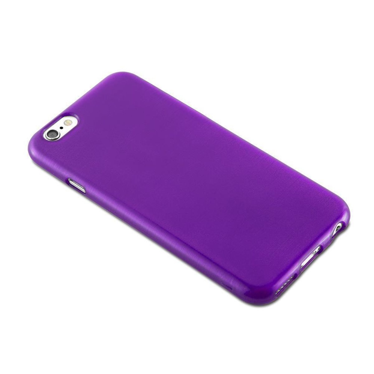 Funda de teléfono morada sobre una superficie blanca, vista en ángulo.