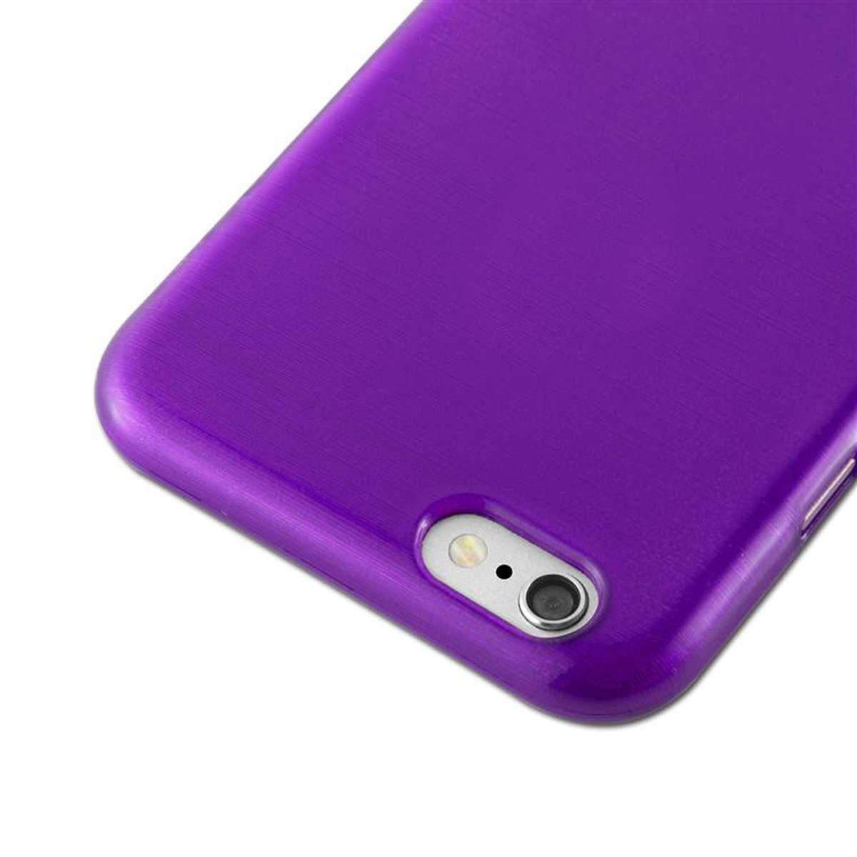 Una funda de teléfono púrpura con un orificio para la cámara.