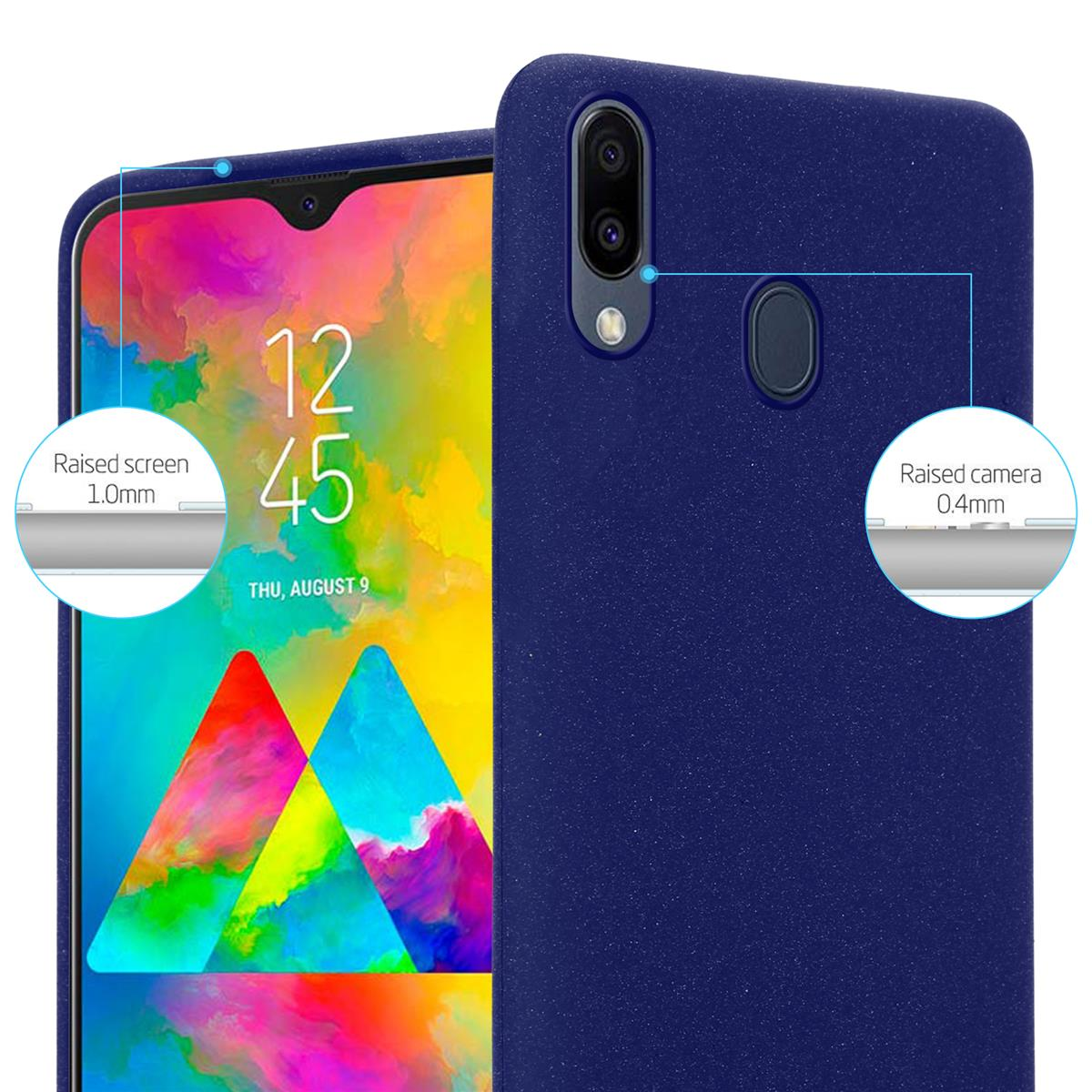 Custodia blu con protezione schermo e fotocamera rialzata accanto a un telefono.