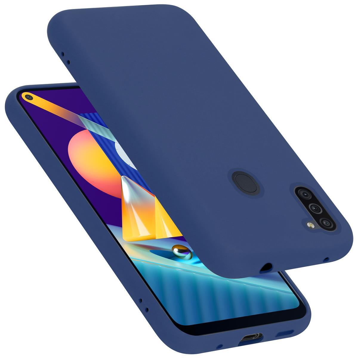 Una custodia blu con un telefono dentro. La custodia è leggermente aperta. Lo sfondo è bianco.