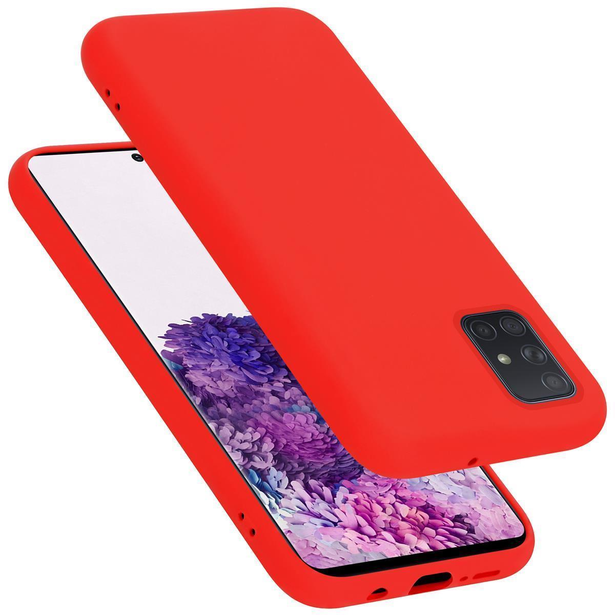 Custodia per telefono rossa. Il telefono è di lato, mostrando uno sfondo floreale viola.