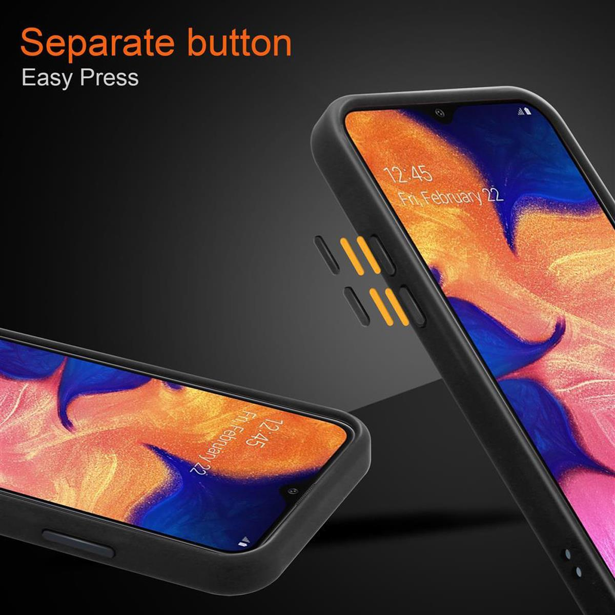 Schwarze Handyhüllen auf einem Telefon. Zeigt das separate Tasten-Design.