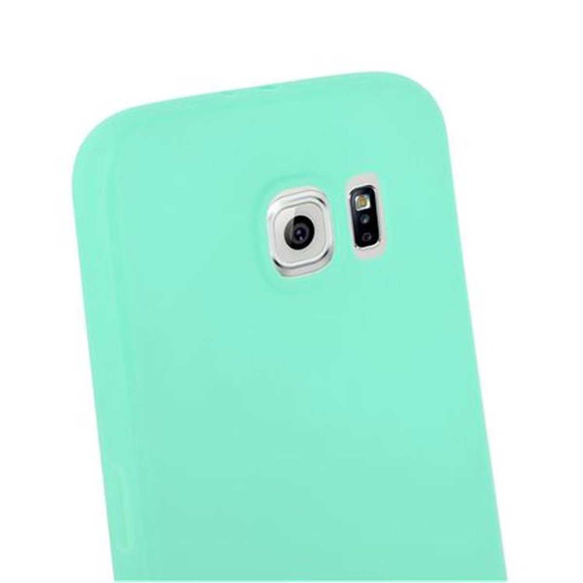 Primo piano di una custodia per telefono verde menta. La custodia ha una fotocamera e un flash.