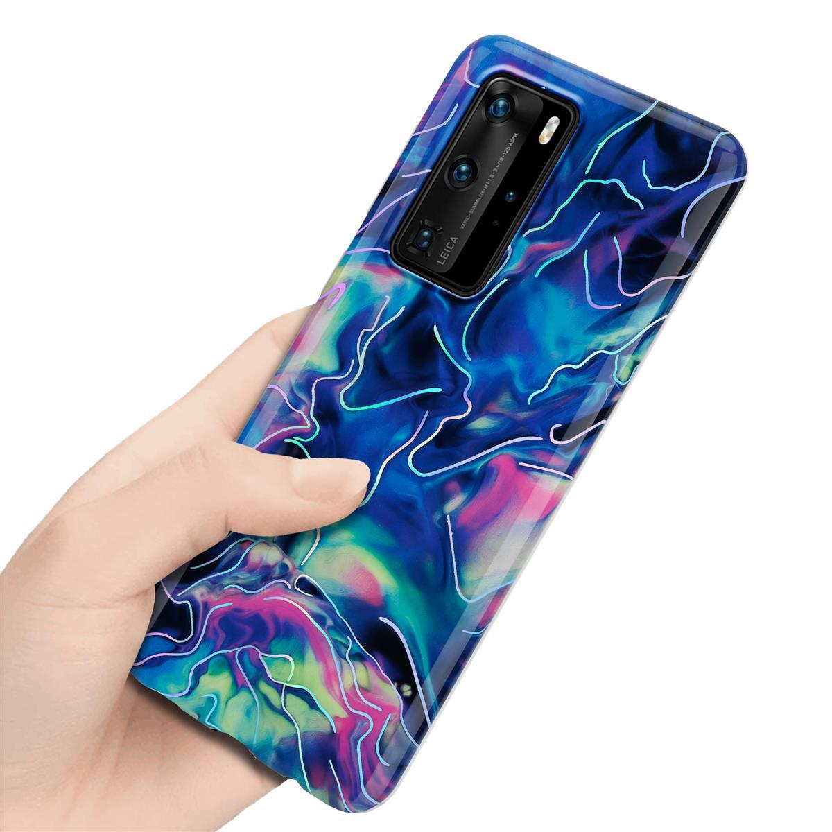 Mano che tiene una custodia per telefono con un design blu e viola. La custodia è lucida.