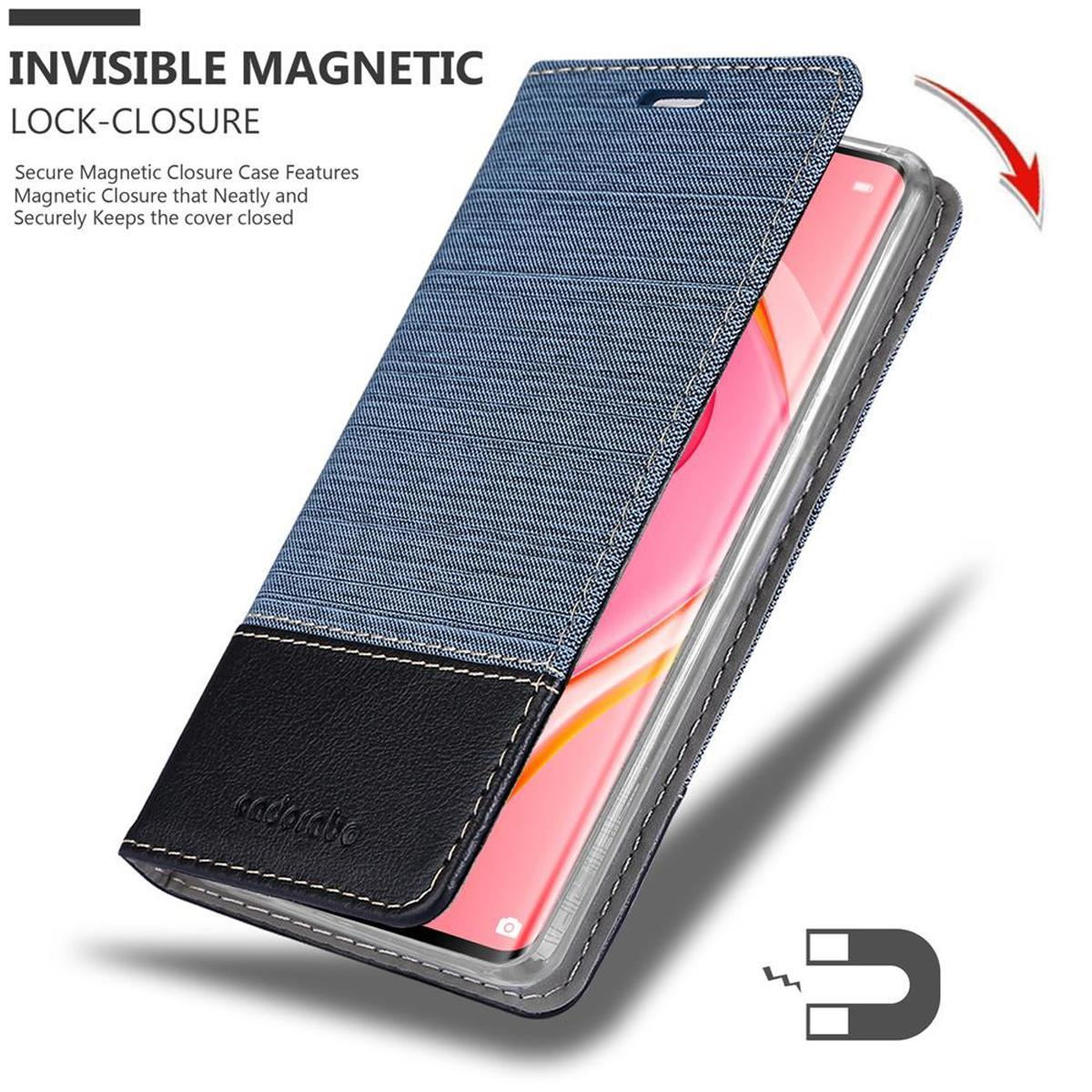 Un telefono è in una custodia in stile denim, aperta, con chiusura magnetica. Lo schermo del telefono è visibile.