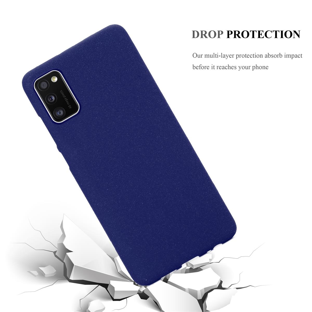 Custodia per telefono blu, angolata, con effetto suolo incrinato. Sfondo bianco con testo 'DROP PROTECTION'.