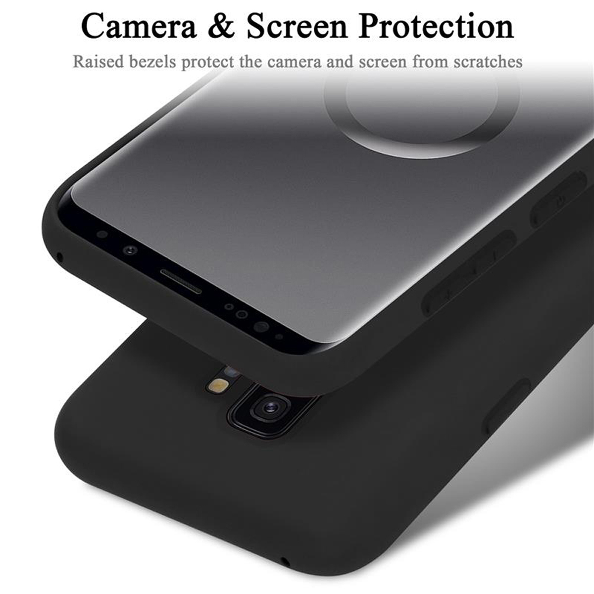 Primo piano di una custodia per telefono nera con telefono, fotocamera visibile.