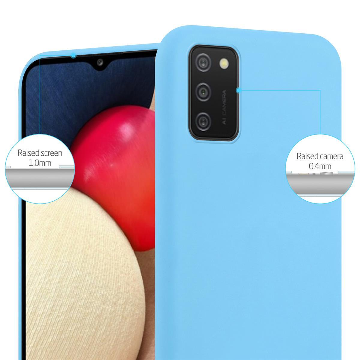Custodia per telefono azzurra, con schermo rialzato e dettaglio di design della fotocamera.