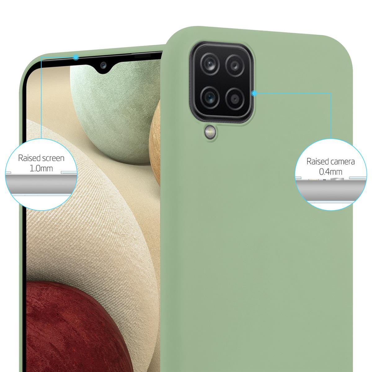 Primo piano di una custodia verde per telefono con schermo e fotocamera rialzati. Telefono parzialmente visibile.