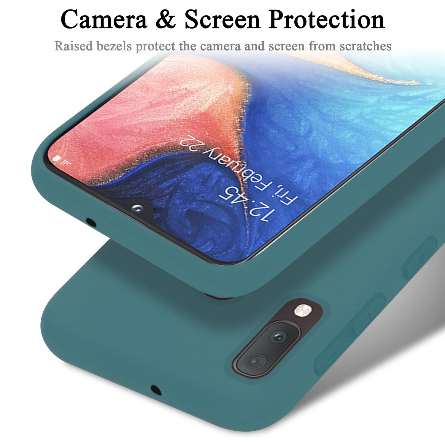 Funda de teléfono color verde azulado con detalles de protección de cámara y pantalla.