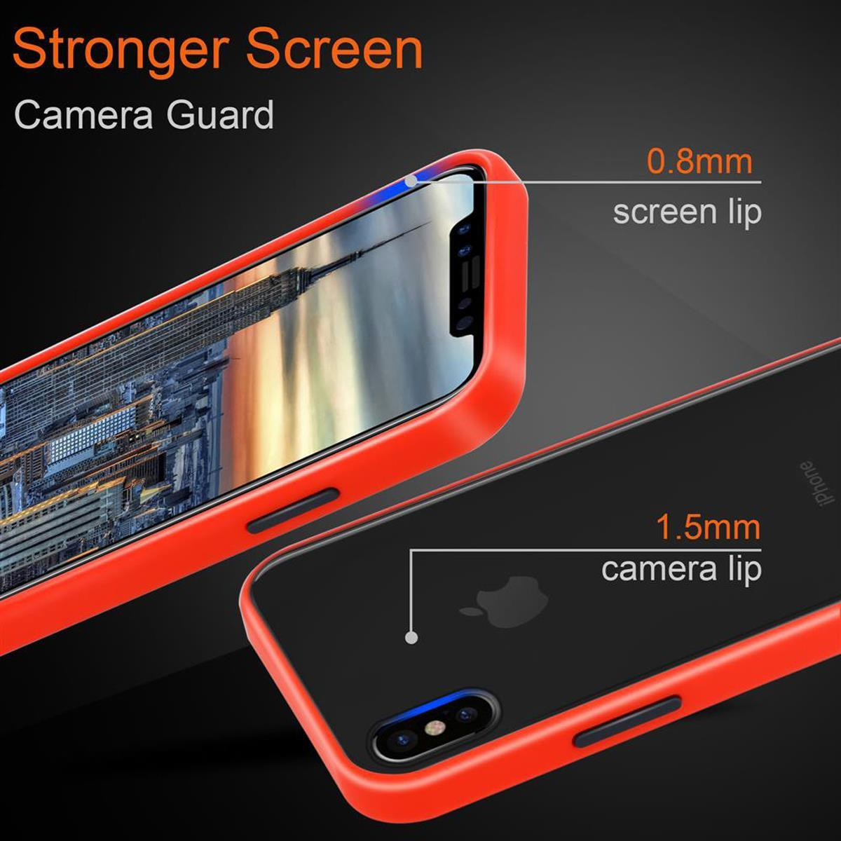 Due telefoni, uno con custodia rossa, l'altro con custodia nera. I diagrammi mostrano le misure dei bordi dello schermo e della fotocamera.