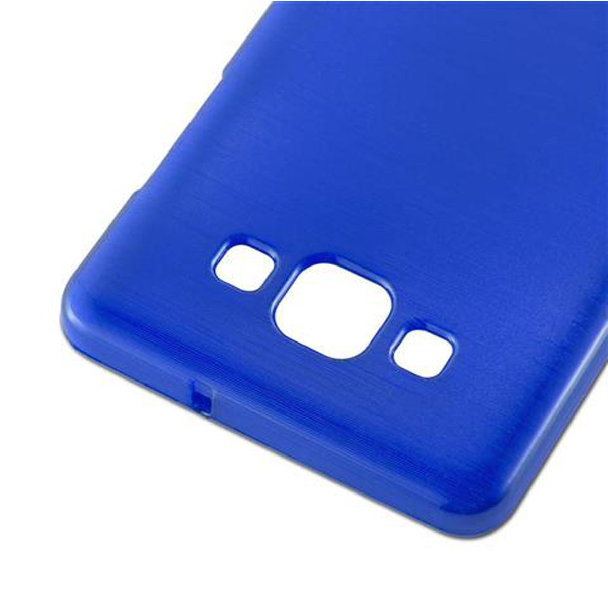 Primer plano de una funda azul con tres recortes cuadrados, sobre una superficie blanca.