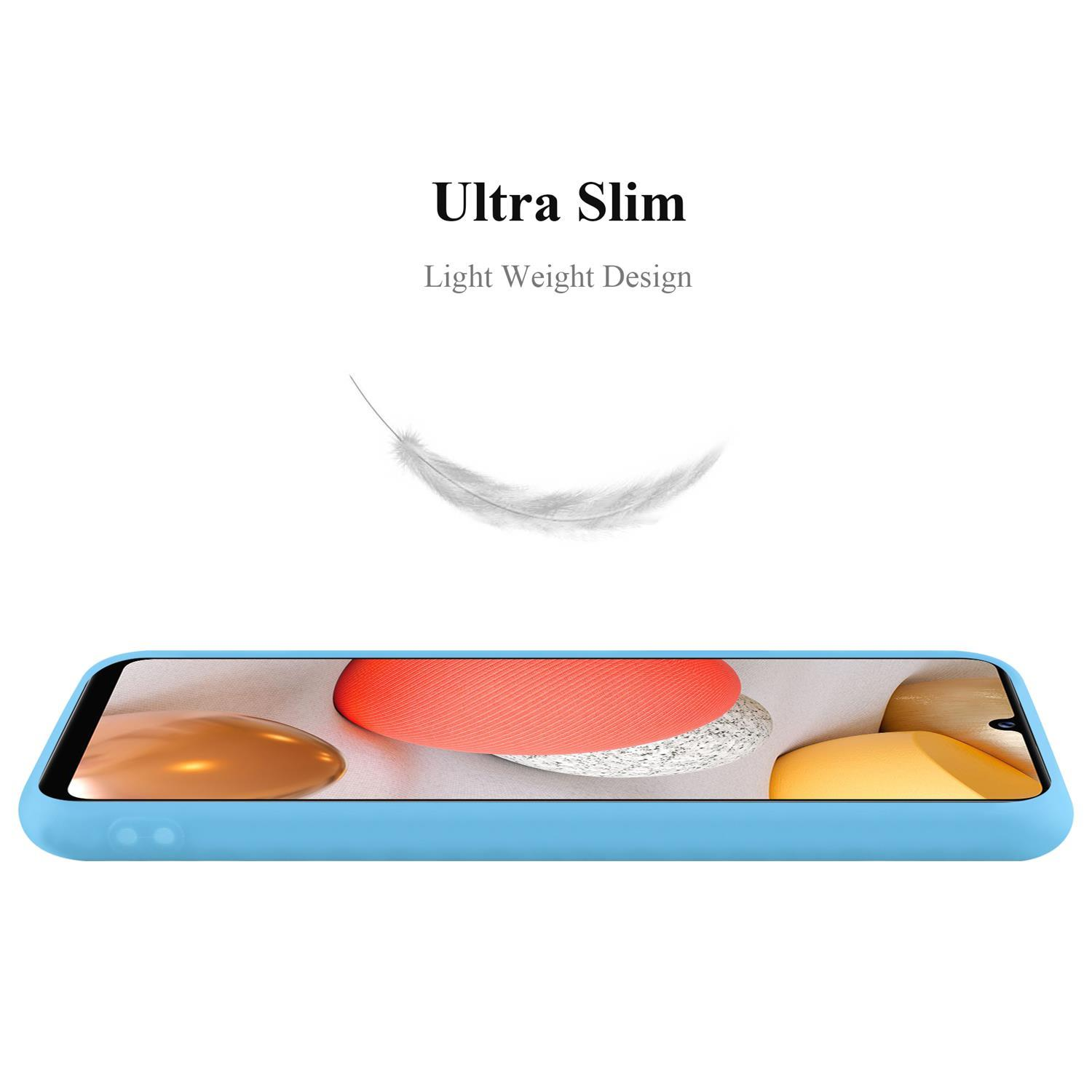 Custodia blu. Testo: Ultra Slim. Design leggero. Sfondo bianco.