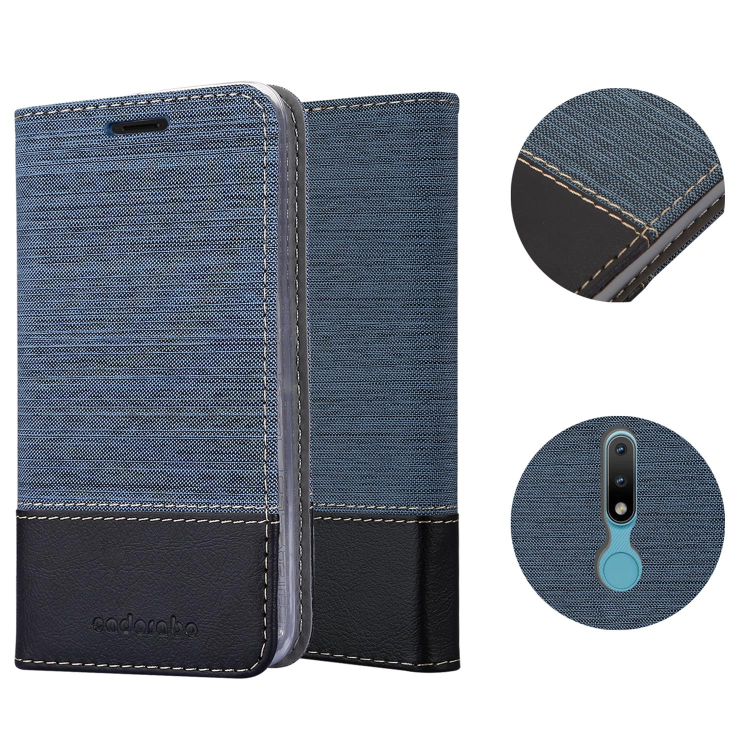 Una custodia per telefono blu, chiusa, con un design blu scuro e nero. Ci sono due scatti di dettaglio della custodia.