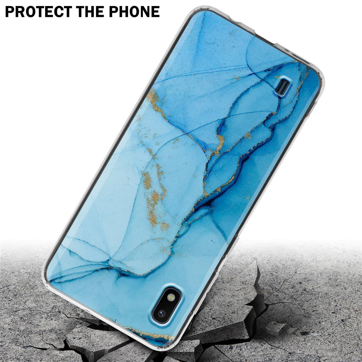 Custodia per telefono con motivo marmoreo blu su cemento crepato, telefono all'interno.