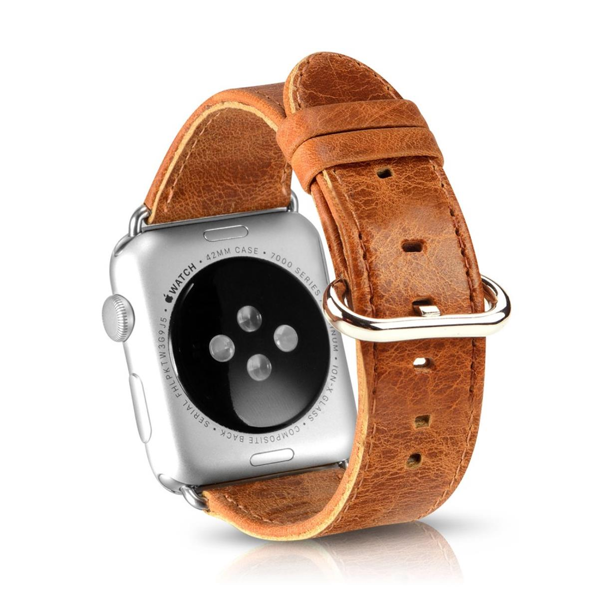 Eine silberne Uhr mit braunem Lederarmband auf weißem Hintergrund.