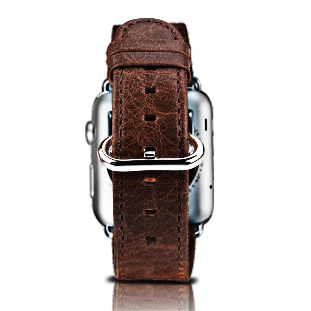 Braunes Lederarmband mit silberner Schnalle, Nahaufnahme auf weißem Hintergrund.