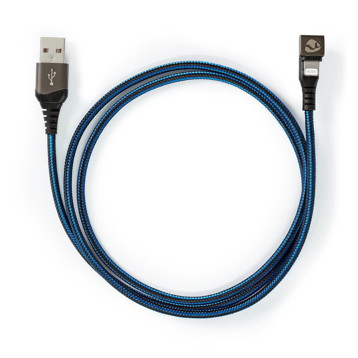 Een blauwe en zwarte USB naar lightning-kabel op een witte achtergrond.