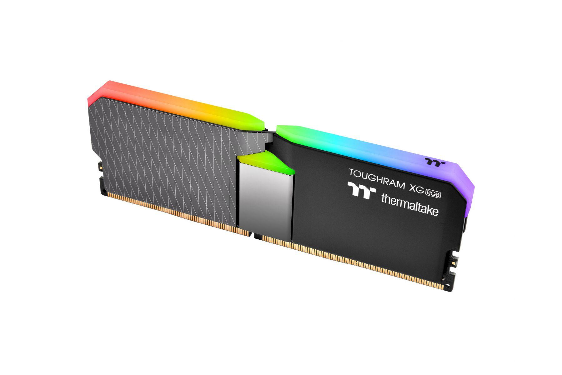 Arbeitsspeicher THERMALTAKE GB RGB TOUGHRAM DDR4 XG 32