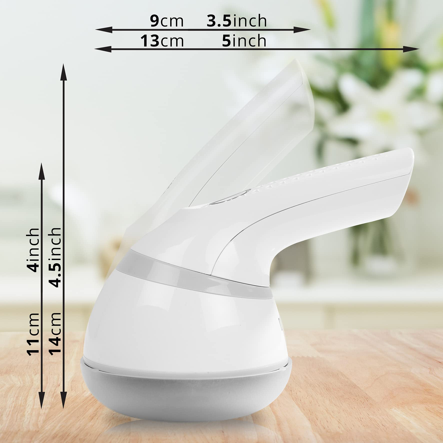 Afeitadora de tela blanca con dimensiones, en una mesa de madera.