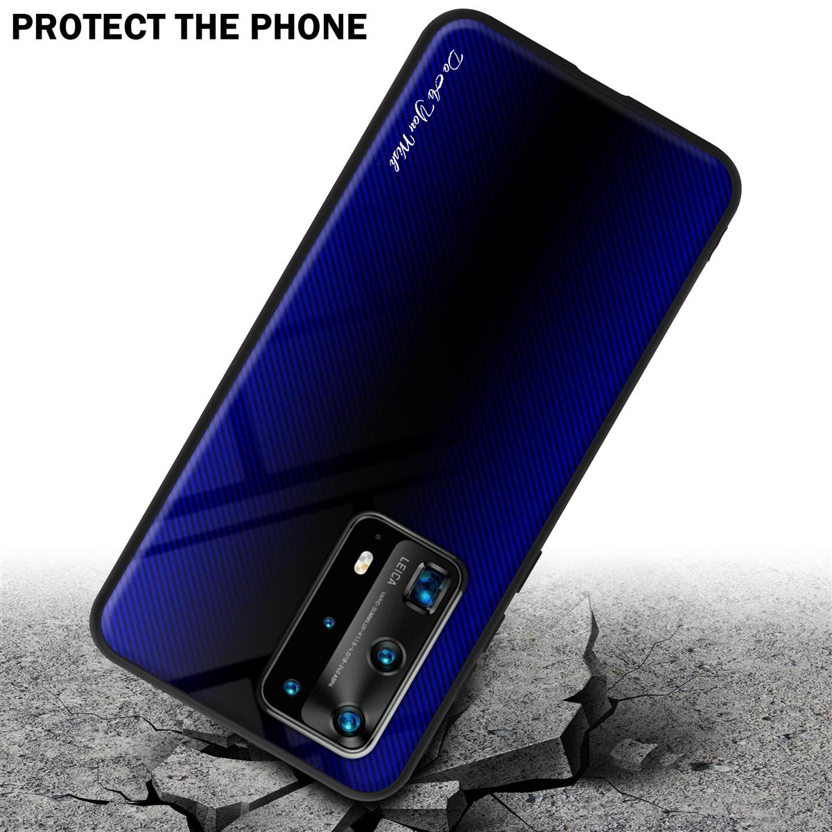 Custodia per telefono con motivo blu e nero. Il telefono è appoggiato su una superficie rotta.