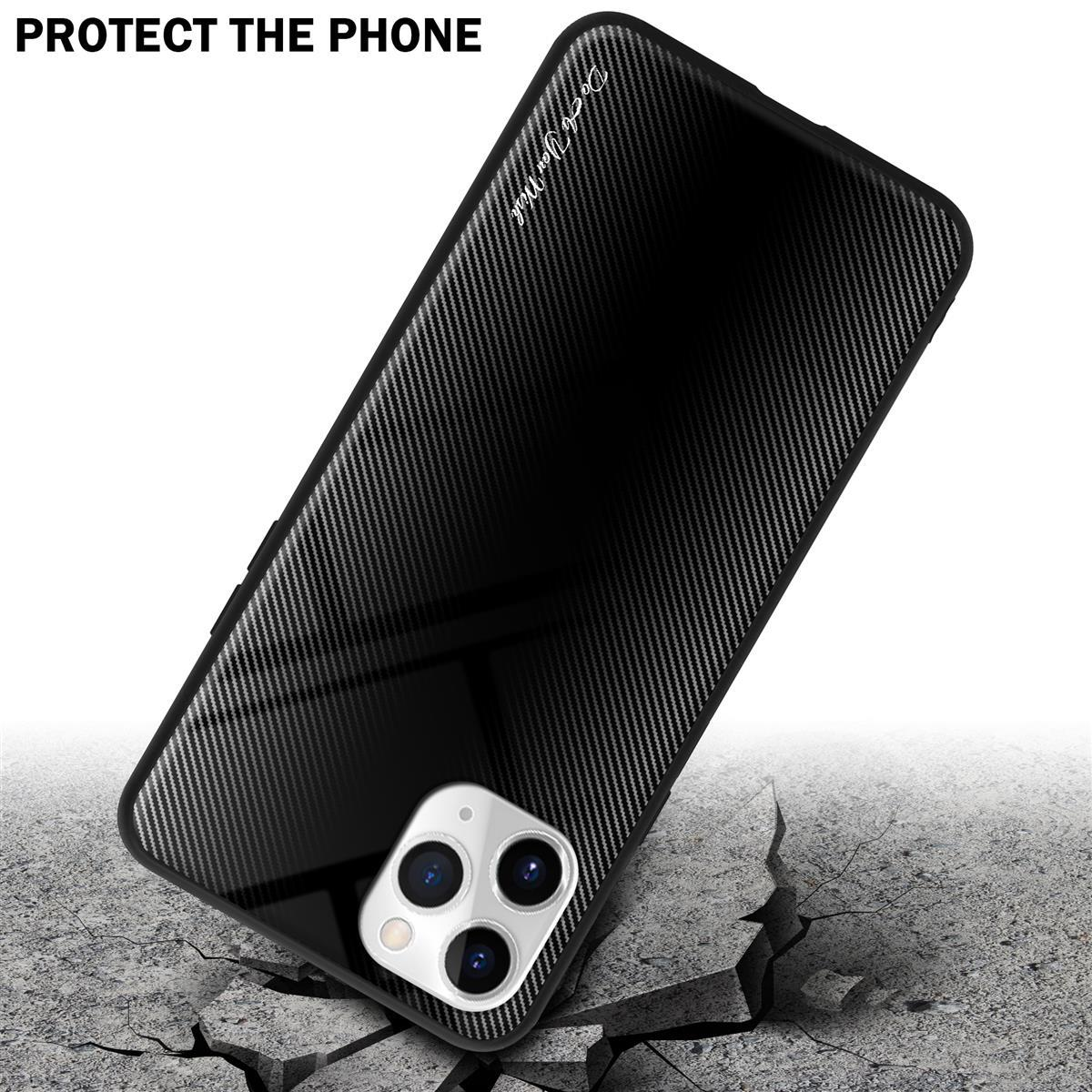 Custodia per telefono nera con motivo lucido. Terreno incrinato in basso. Testo: 'Protect the Phone'. Sfondo bianco.