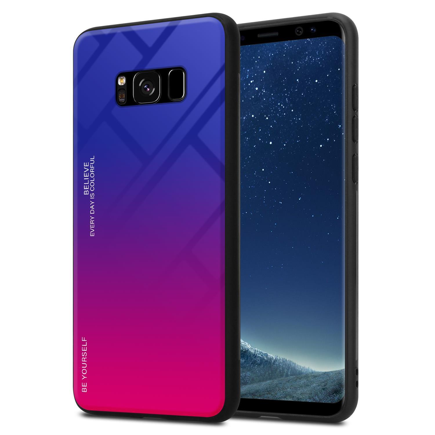 Una custodia per telefono con una sfumatura blu-rosa. È su un telefono con una cornice nera, che mostra uno sfondo stellato.