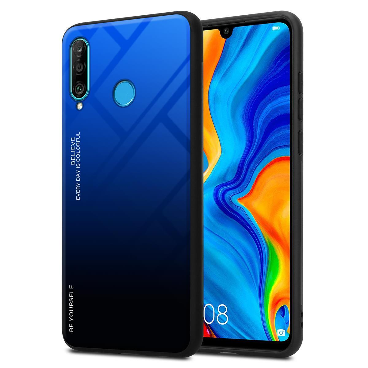 Ein Telefon in einer blau-schwarzen Hülle. Auf der Hülle steht "BE YOURSELF". Der Bildschirm ist an.
