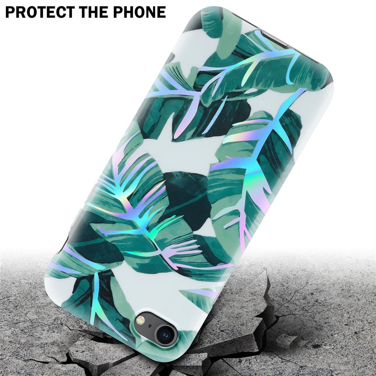 Una custodia per telefono con un design di foglie verdi, che cade su un terreno crepato, il testo 'Protect the Phone'.