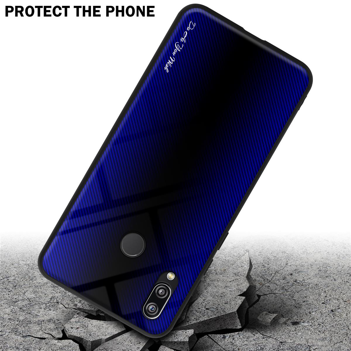 Una custodia per telefono che cade, incrinando il terreno, che illustra la protezione del telefono. La custodia è blu e nera.