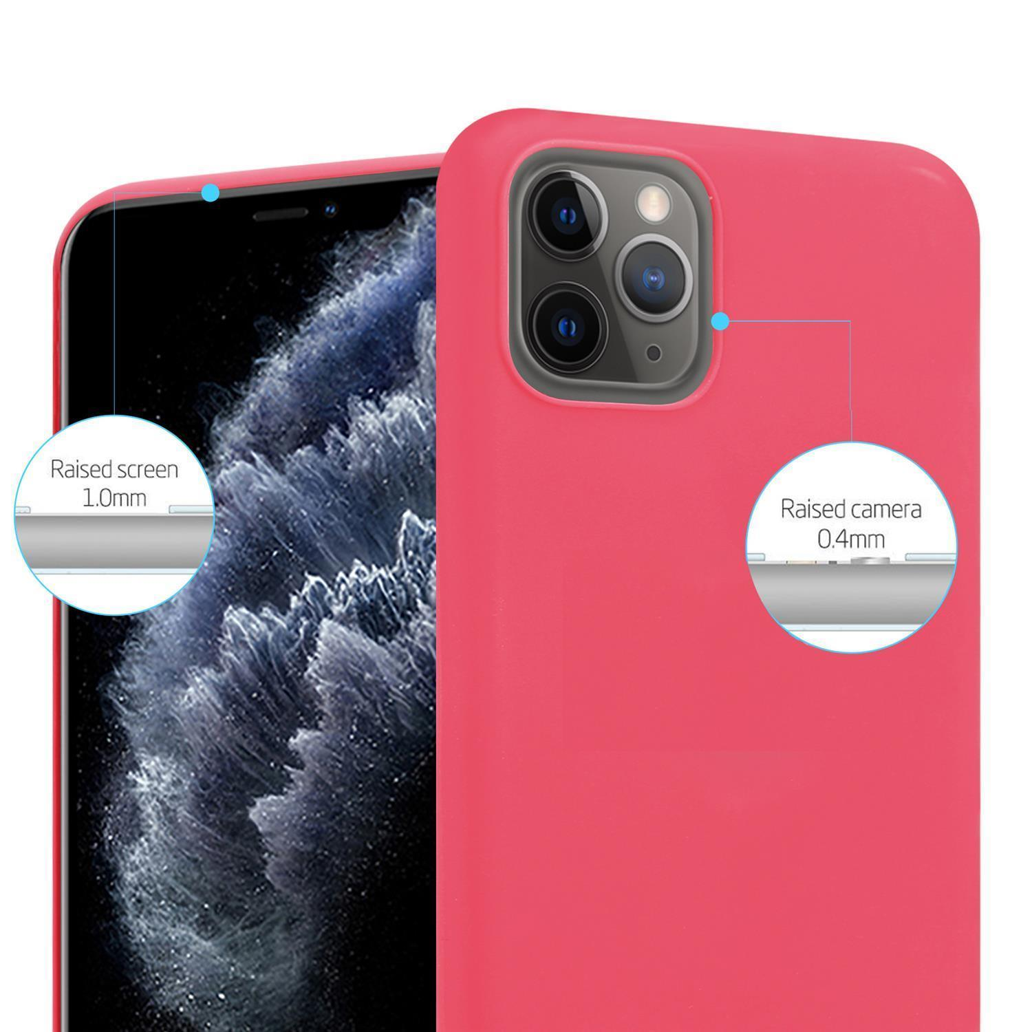 Eine rote Handyhülle mit einem Telefon darin, das erhöhte Bildschirm- und Kamerafunktionen zeigt.