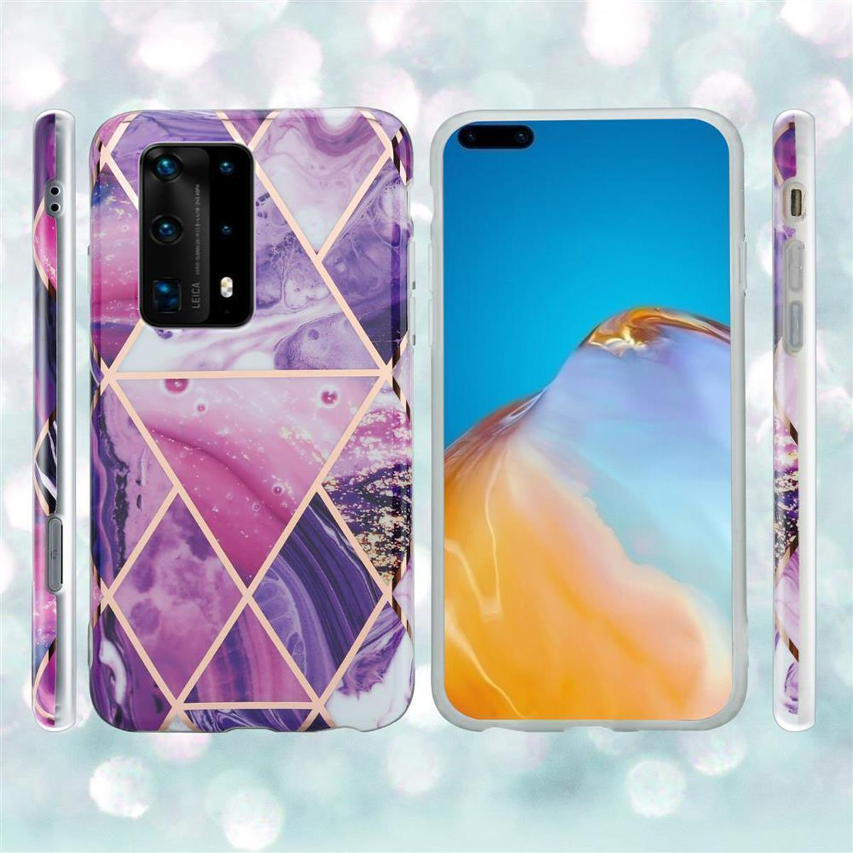 Una custodia per telefono con un design in marmo viola. La custodia è mostrata con tre lati. Il telefono è su uno sfondo sfocato.